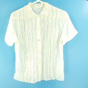 Vintage 60s button up eyelet lace top